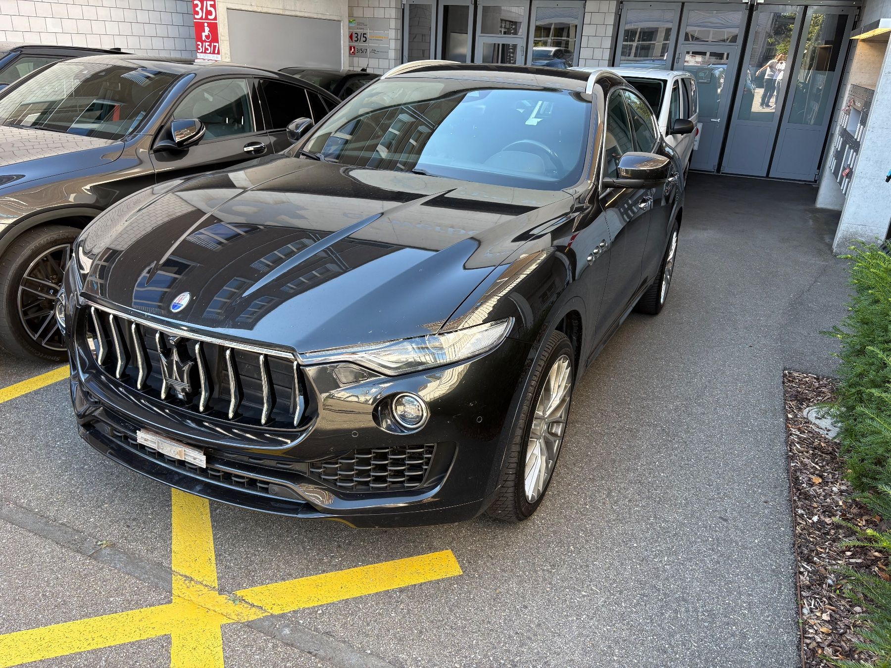 Maserati Automobili: Maserati Levante S – Usato da Thalwil venduto da ZH-1000