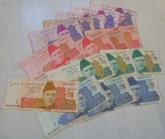 Sammlung ++ 16 Stück alte Banknoten aus Pakistan