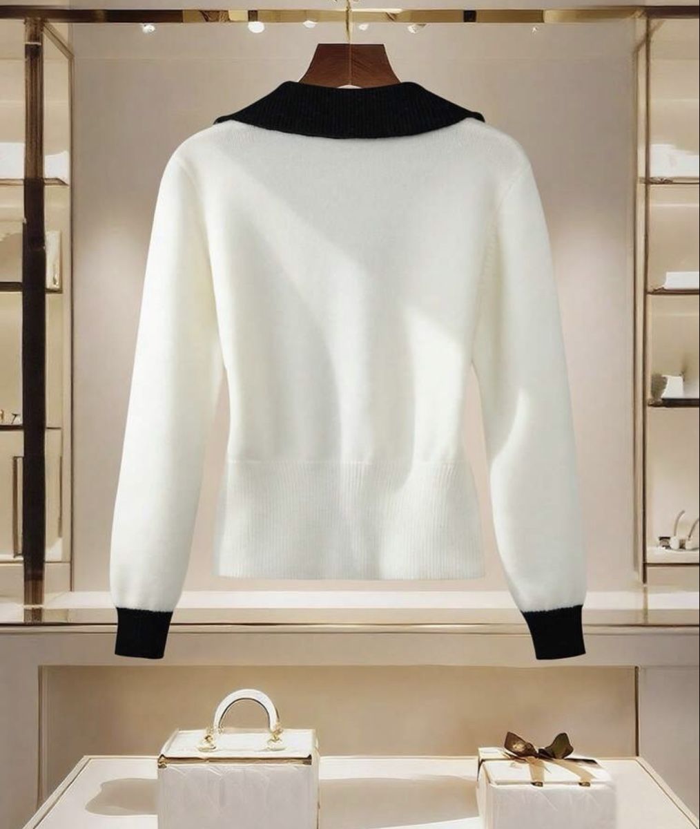 Gilets & Westen: Cardigan – Neu und originalverpackt aus Châtel-St-Denis von Montclair_Swiss 1