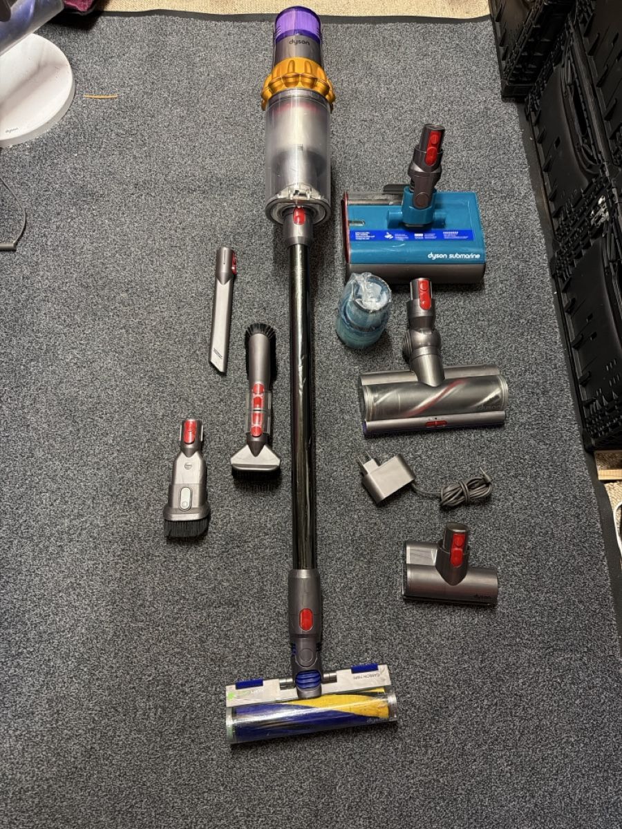 Dyson Aspirateurs & Accessoires: Dyson v15 Detect Submarine – D'occasion à Landquart par Nnf007