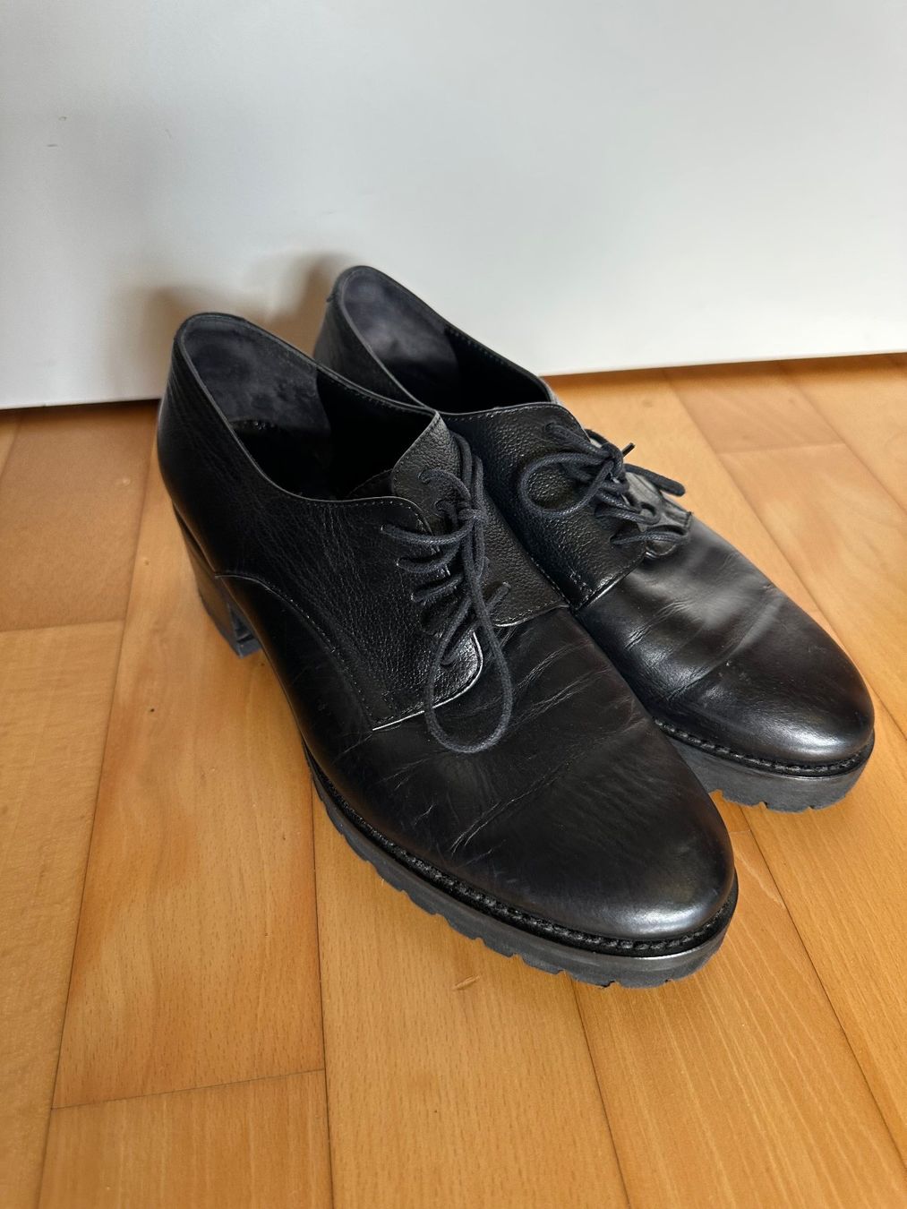 Damenschuhe: Chaussures en cuir Accessoire Diffusion – Gebraucht aus Biel/Bienne von cap_krs5