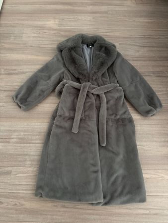 Neu: Flauschiger Damen Wintermantel grau Gr. L