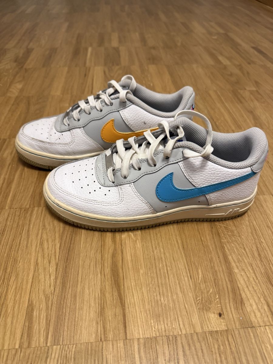 Nike Damenschuhe: Nike Air Force 1 Sneaker Gr. 38 – Gebraucht aus St. Gallen von azra_sadikov