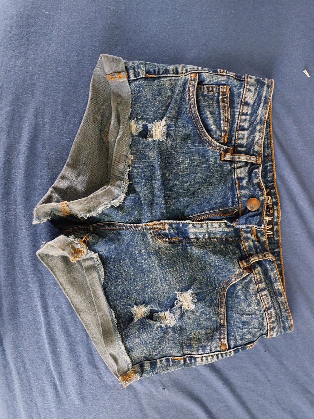 Jeans: Jeansshorts distressed Grösse M   – Neuf avec emballage d'origine à Gwatt (Thun) par B.D.999