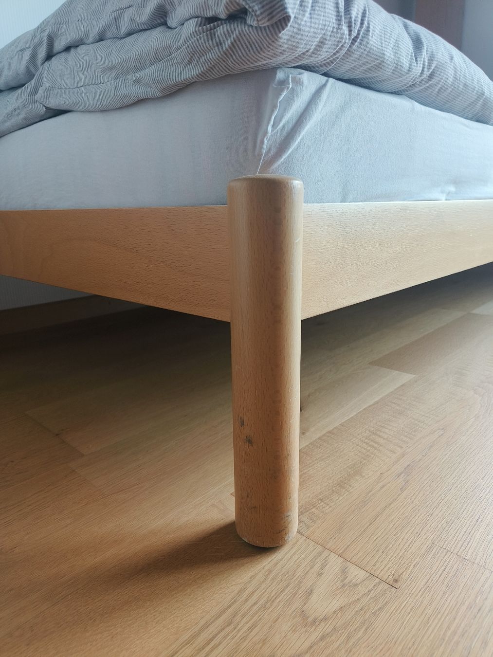 Interio Letti: Holz-Bettgestell mit Lattenrost 90x200 cm – Usato da St. Erhard venduto da JesperNils 1