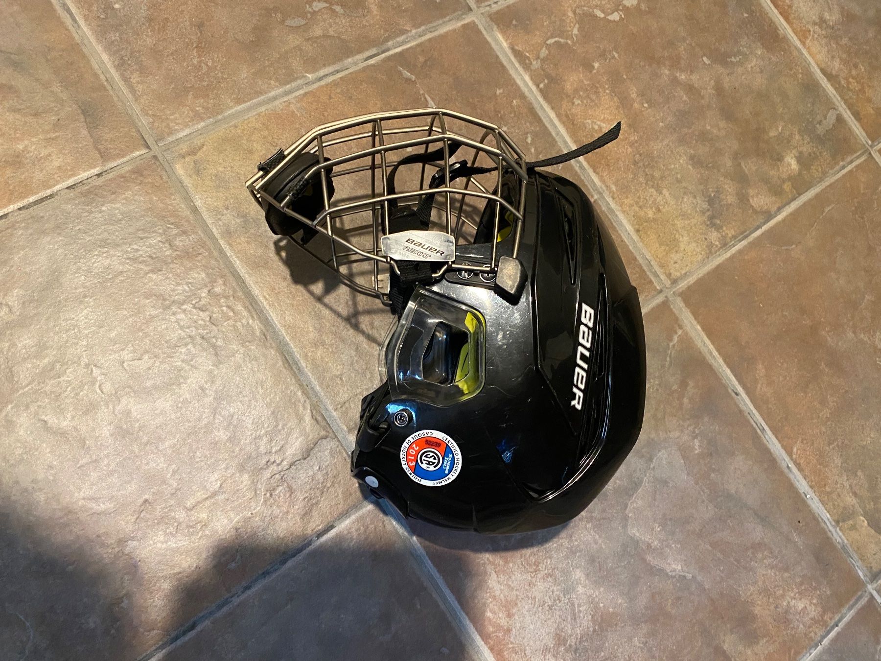 Bauer Helme: Bauer Eishockeyhelm mit Visier – Gebraucht aus Hägglingen von Andi616 1