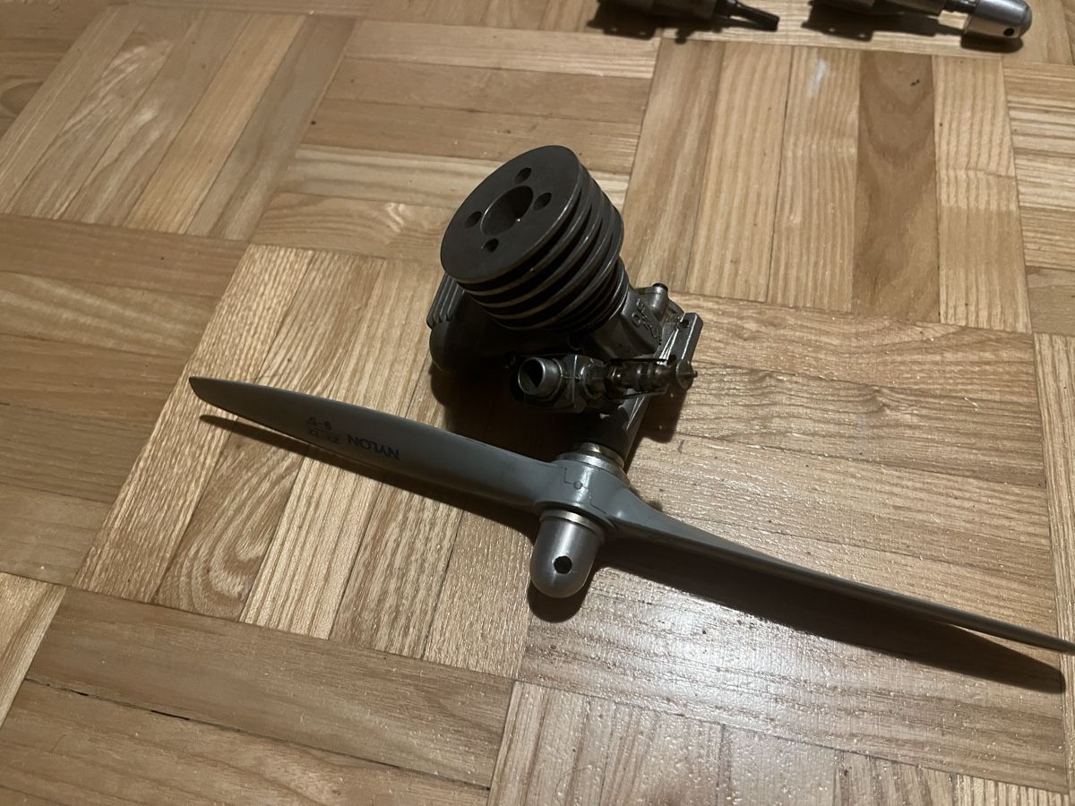 Motoren: RC Nitromotoren – Gebraucht aus Kloten von Wr1964 1