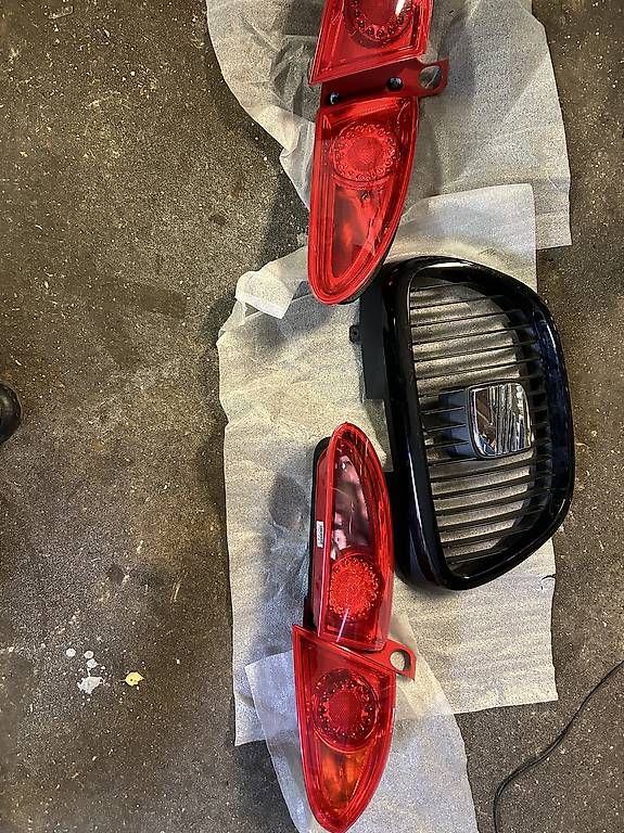 Tutti pezzi di ricambio auto: Seat Grill und 2 Schlusslichter  – Usato da Wetzikon ZH venduto da MedinaL 4