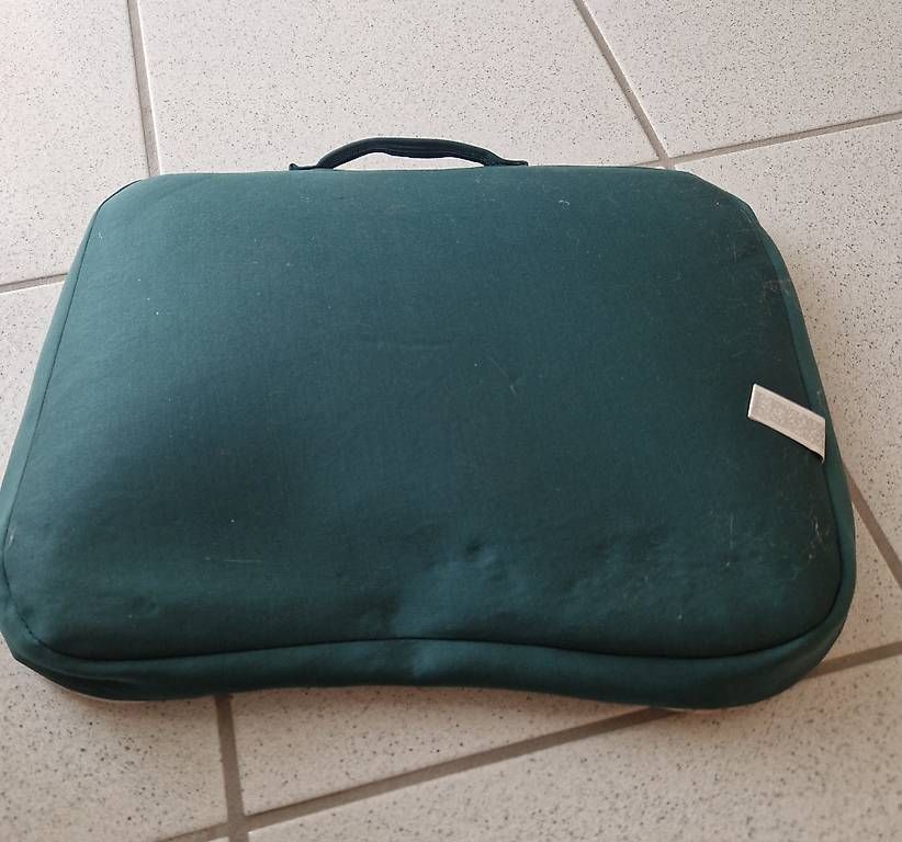 Altro in Decorazioni & Accessori: Supporto PC portatile – Usato da Aurigeno venduto da dan_2xx2 1