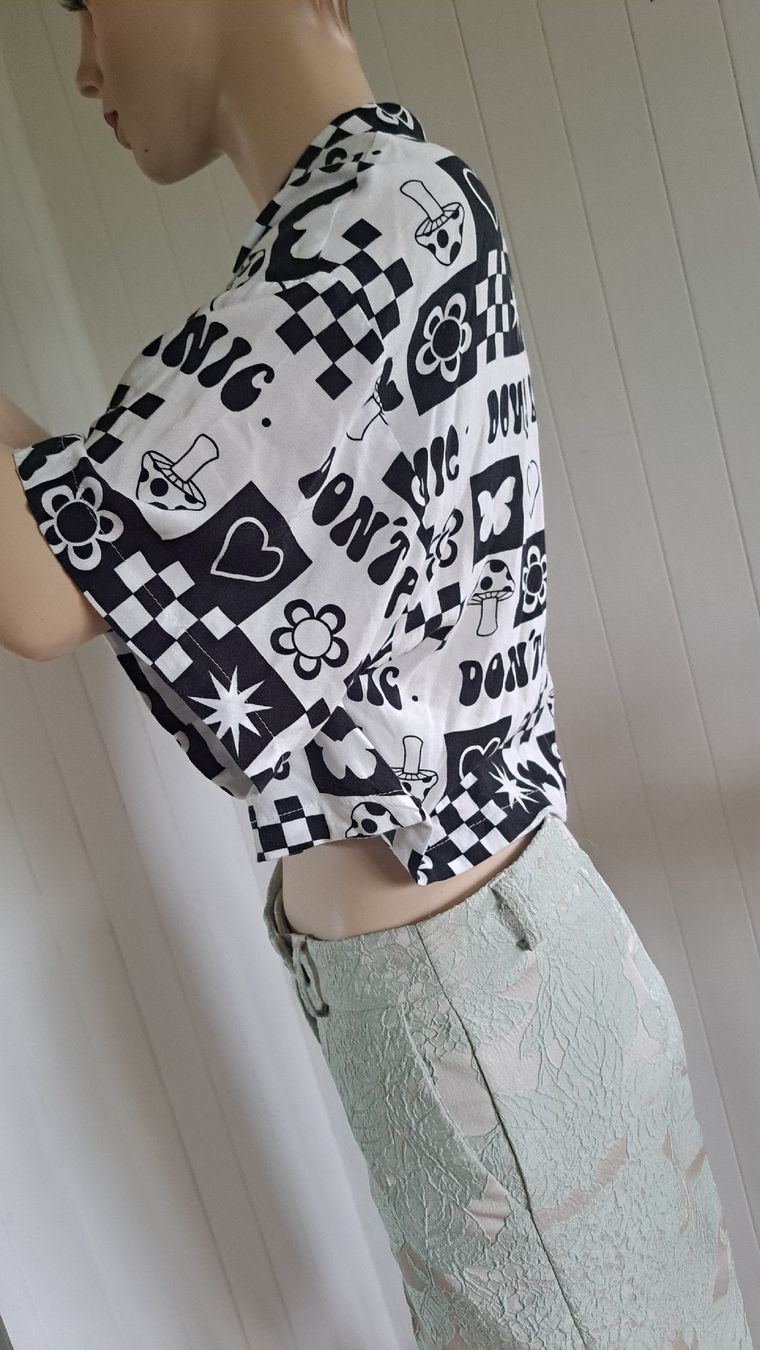 Bershka Camicette: BERSHKA cropped Bluse S - L oversized checker board  – Usato da Mollis venduto da Fauchi99 2