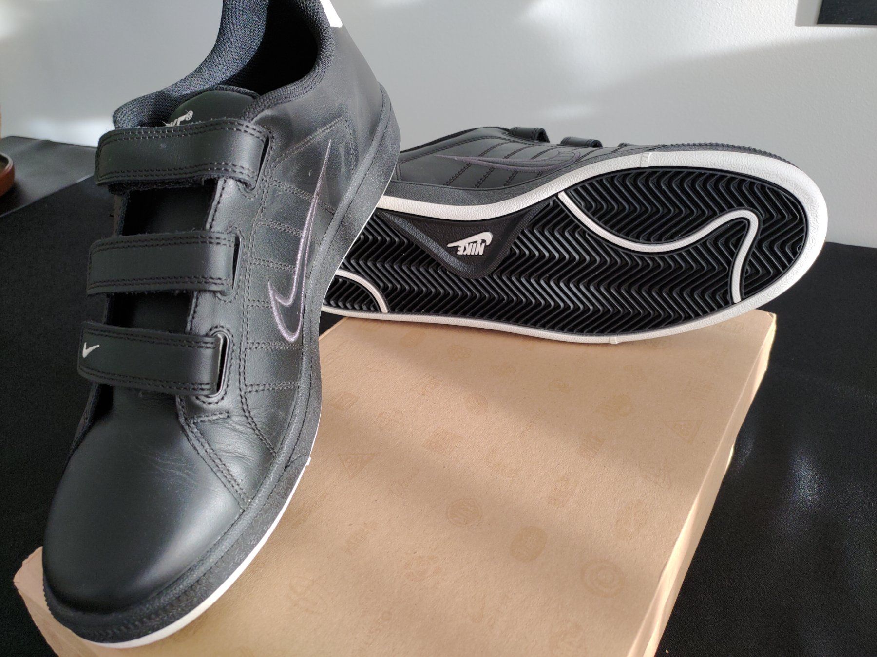 Nike Scarpe da uomo: Nike Court Trad V2 – Nuovo e nell'imballaggio originale da Winterthur venduto da Tzen