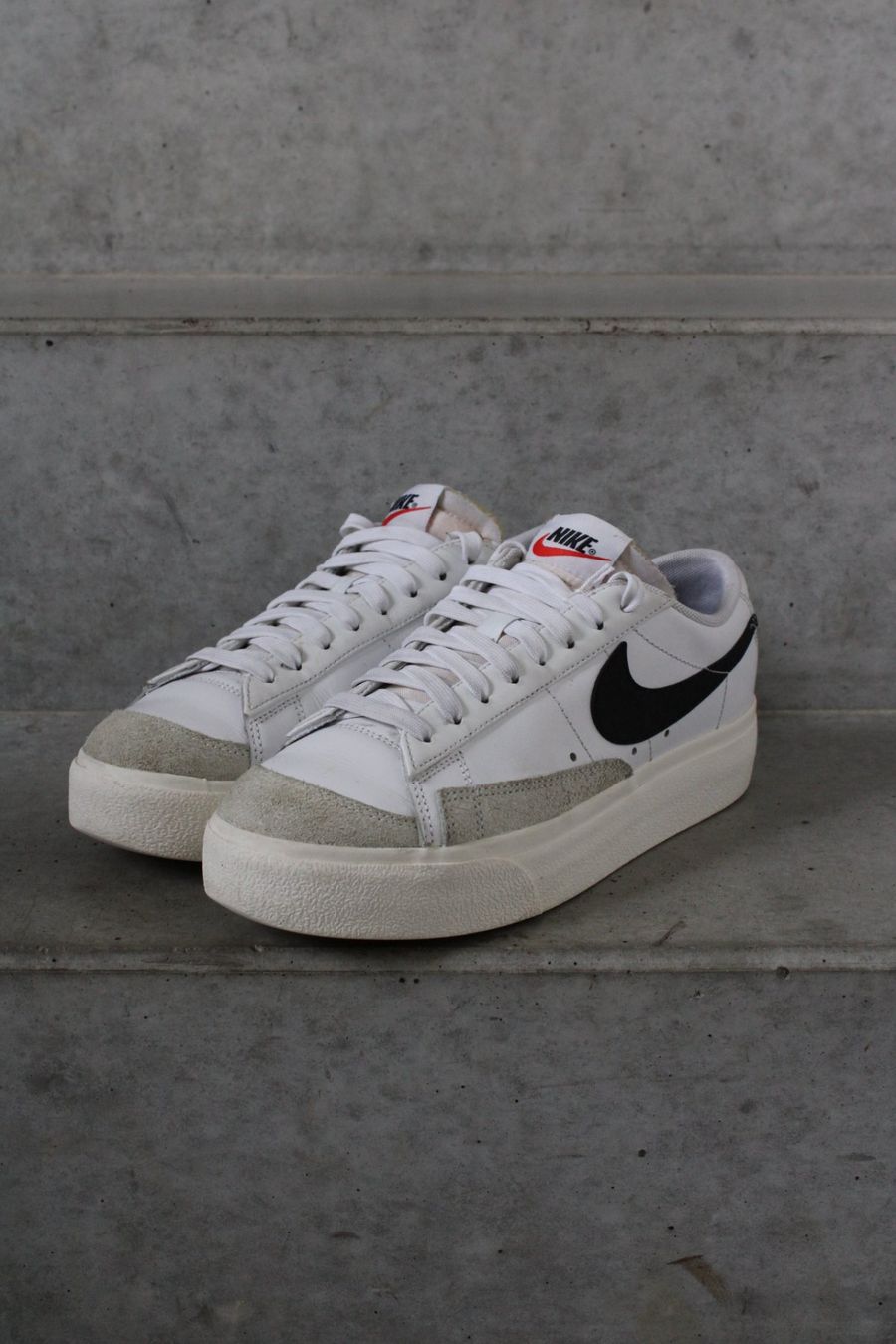Nike Scarpe da uomo: Nike Blazer Low '77 Platform Sneakers – Usato da St. Gallen venduto da look-twice