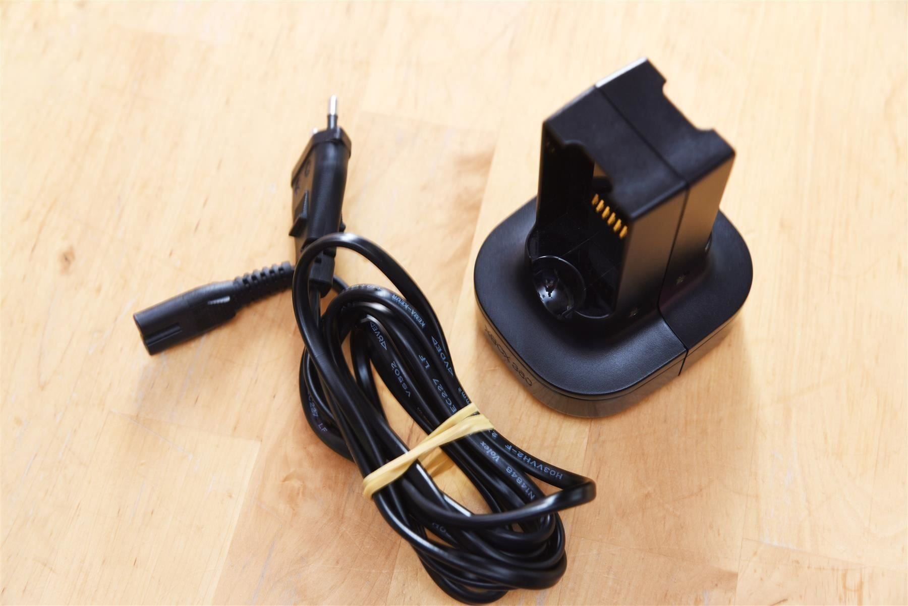 Adattatori & Cavi: XBOX 360 Ladestation – Usato da Frenkendorf venduto da Fionchen