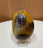 Bumblebee Free Form Handschmeichler aus Madagaskar