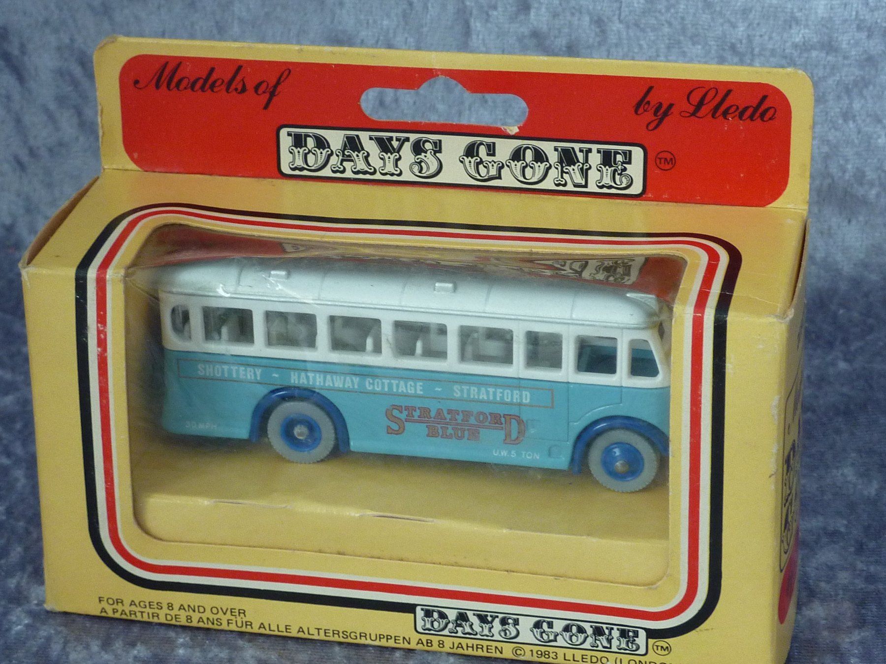 Matchbox Modellini d'auto: Bus Stratford blue Day Gone Nr. 17 – Nuovo (secondo la descrizione) da Dürrenäsch venduto da modellautos4you