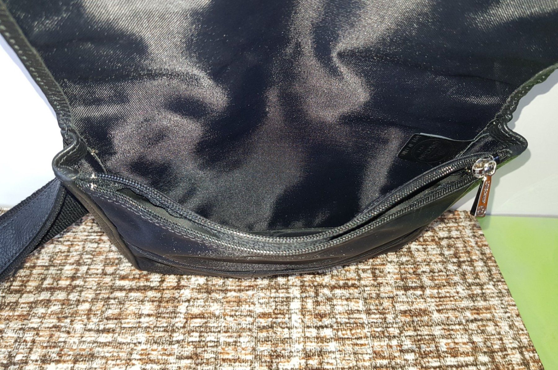 Longchamp Borse: Original Longchamp Umhängetasche – Usato da Basel venduto da Birs868 5
