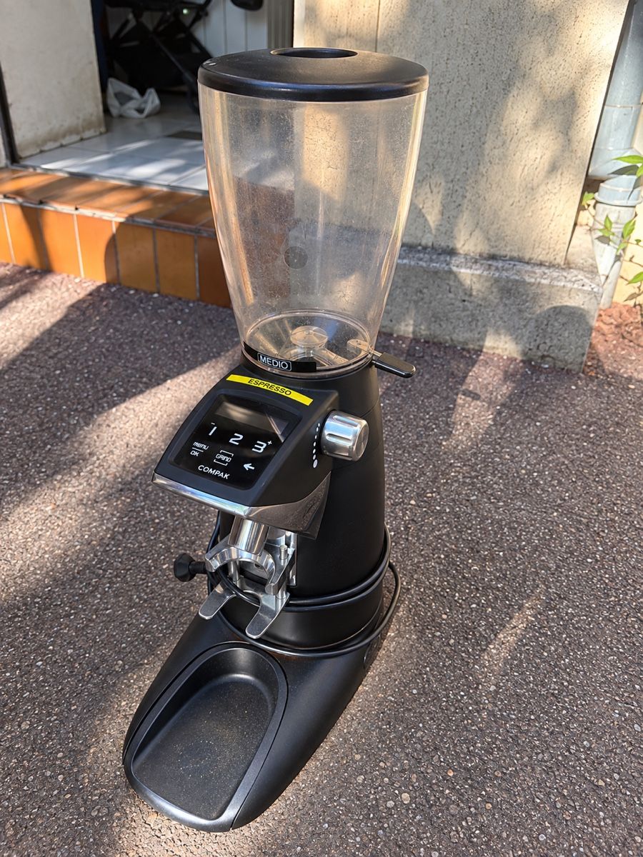Kaffeemaschinen & Espressomaschinen: Compak F8 Espresso Kaffeemühle – Gebraucht aus Seuzach von Sul90