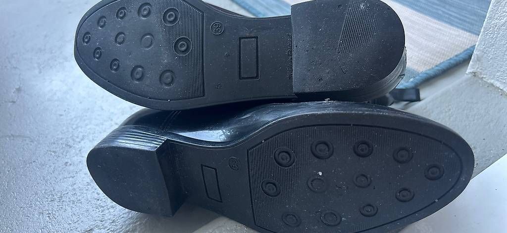 Scarpe da donna: Bottines de pluie  – Usato da Bern venduto da manu0100 2