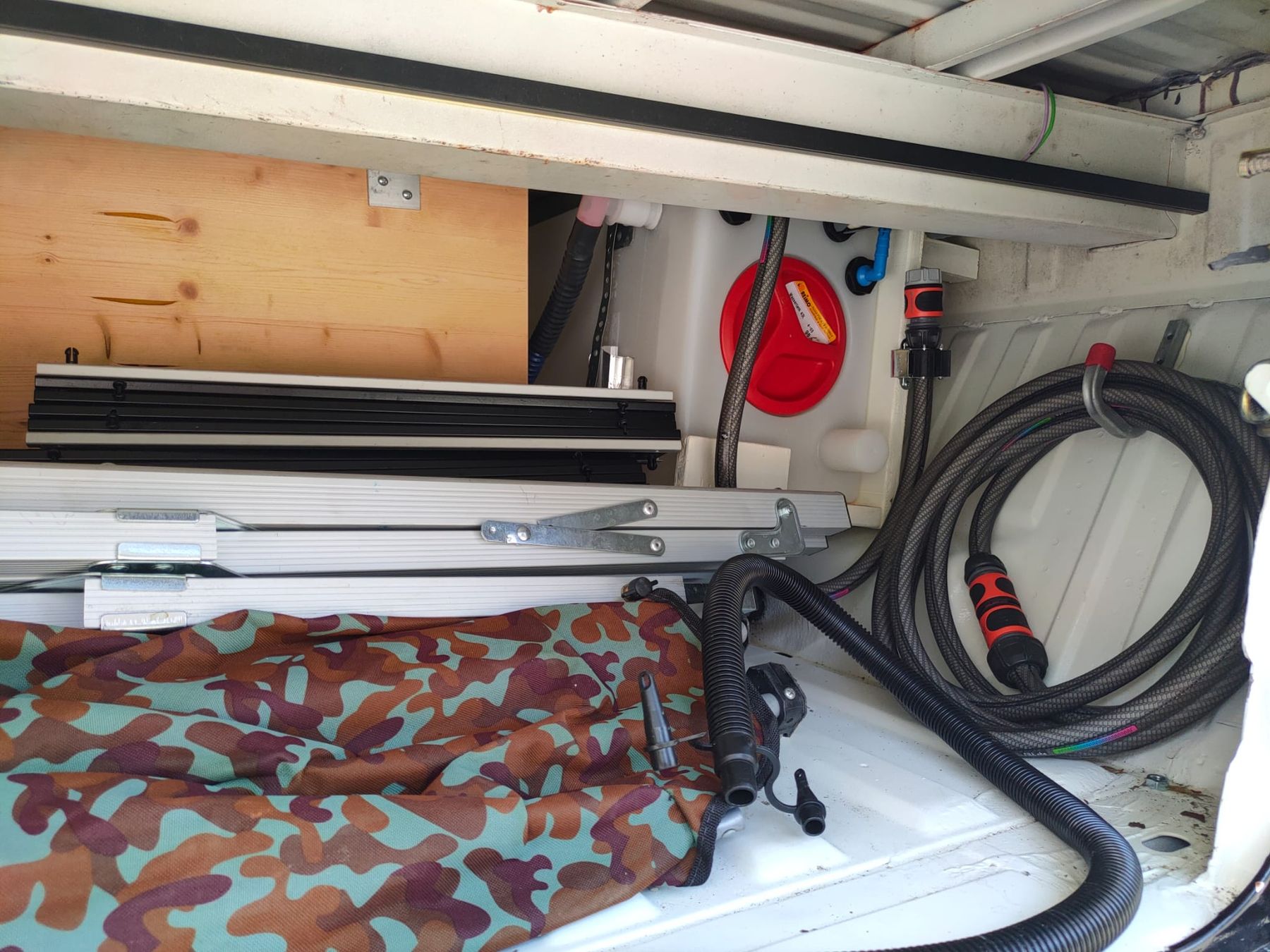VW Veicoli da campeggio: VW T3 camper mit Absetzkabine – Usato da Kottwil venduto da mar_qpb8 6