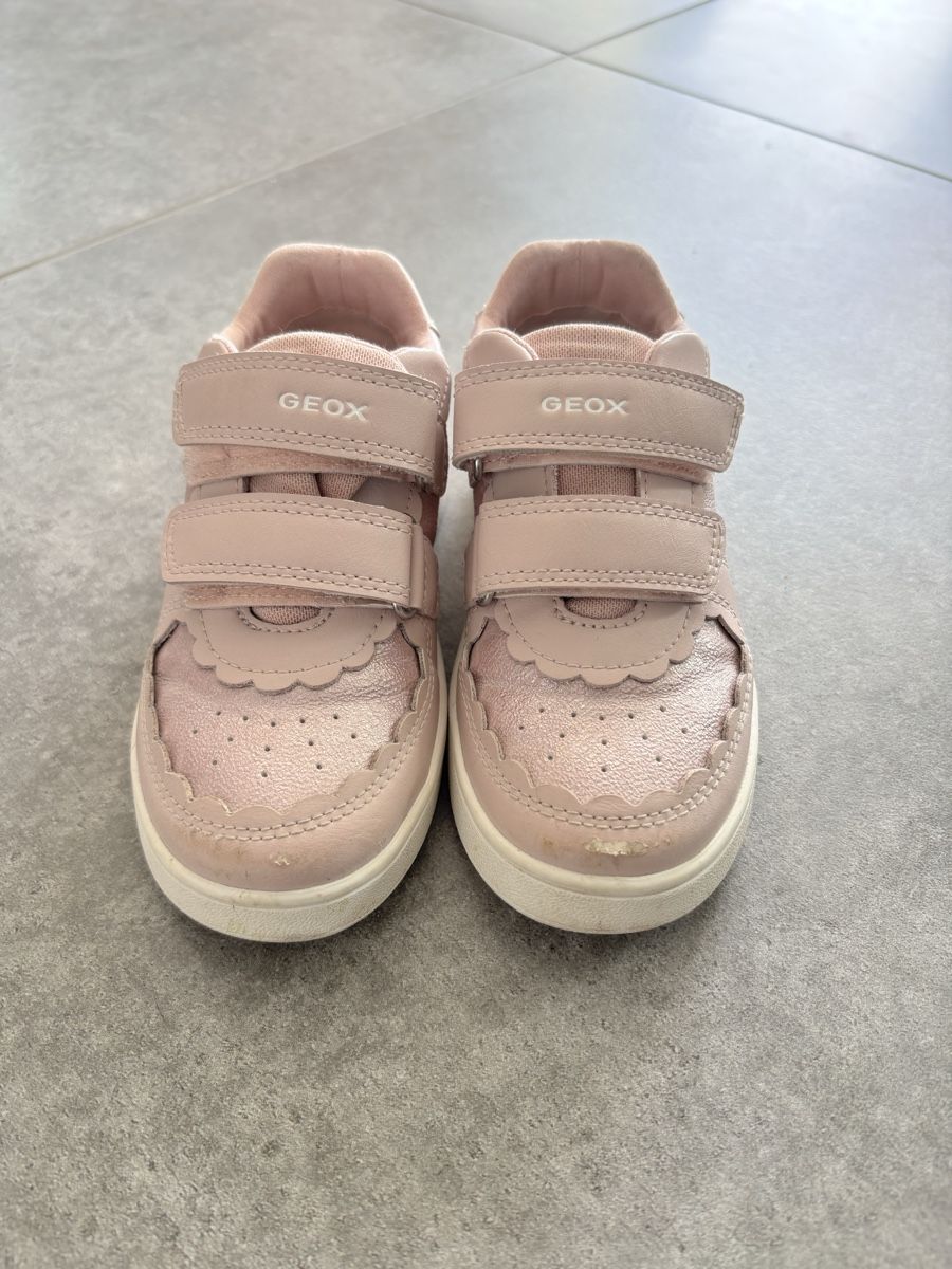Geox Scarpe per ragazze: GEOX Mädchenschuhe Gr. 27 – Usato da Füllinsdorf venduto da fab_n8ry 1