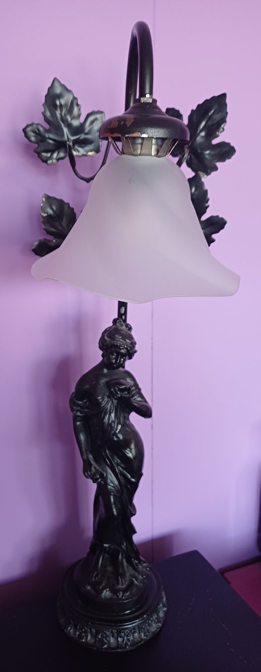 Lampade: Antike Jugendstil Lampe mit Frauenfigur – Usato da Nassen venduto da verrueckt 2