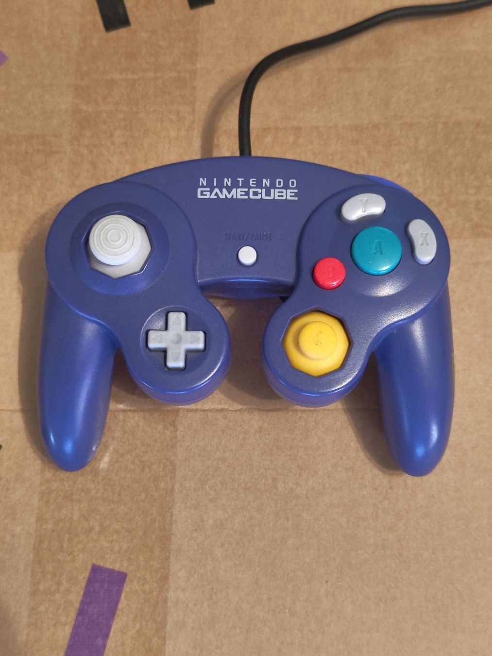 Controller: Manette Nintendo GameCube violette - Parfait état! – Usato da Bramois venduto da Raf.dacosta7
