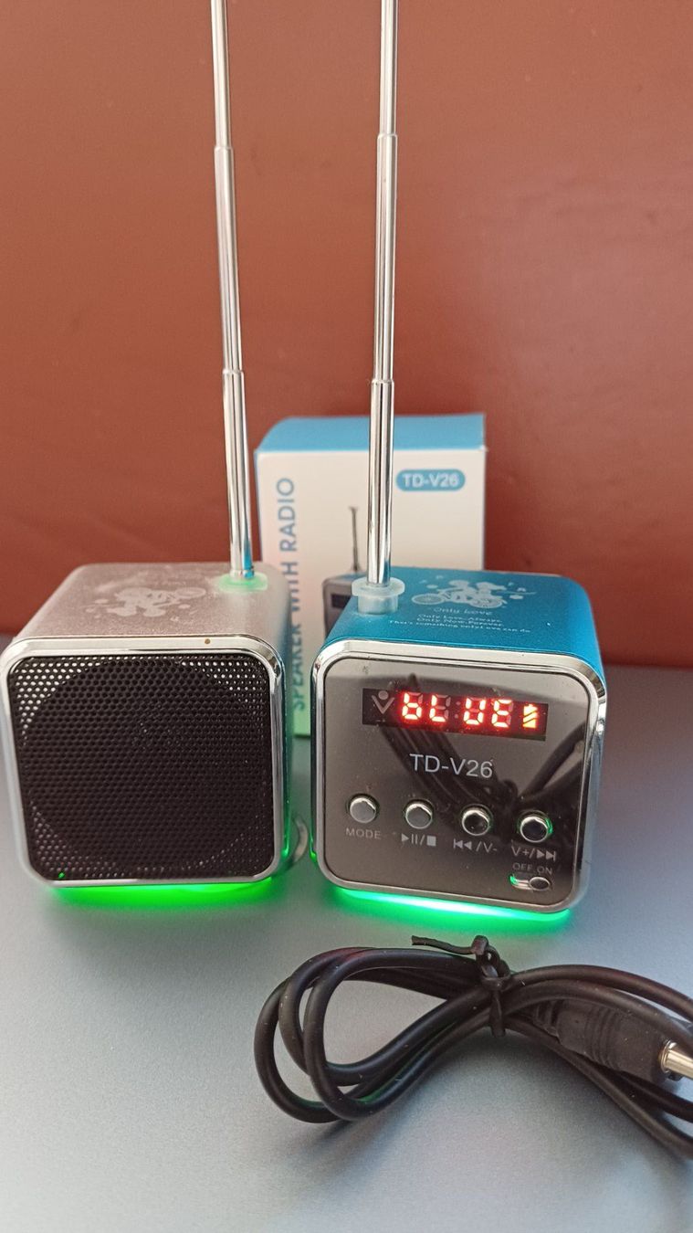 Radios: Speaker with Radio – Neuf (Voir description) à Zollikerberg par Kaugo 1