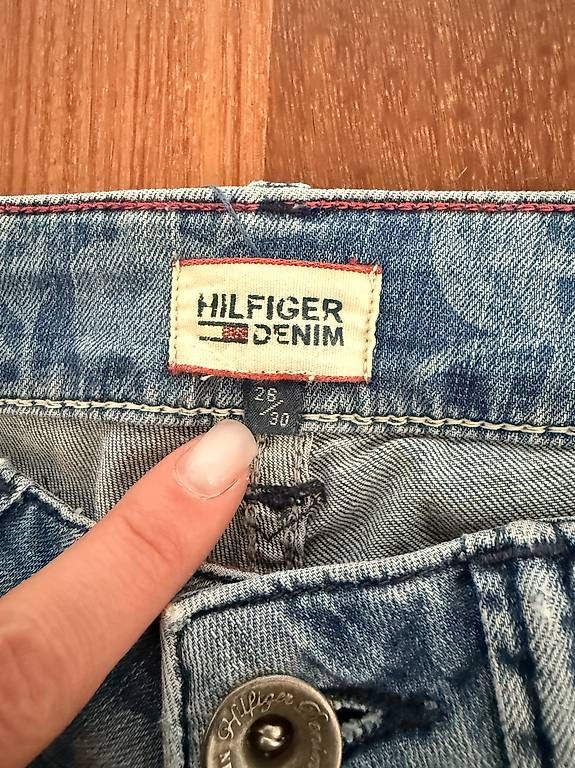 Tommy Hilfiger Jeans: Tommy Hilfiger Jeans Gr. 26 / 30 – Usato da Oberengstringen venduto da Simone_Ro 3