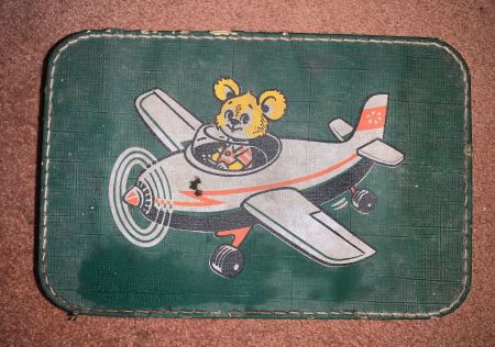 Kleiner Reise Koffer Kinder Koffer grün Flugzeug Bär