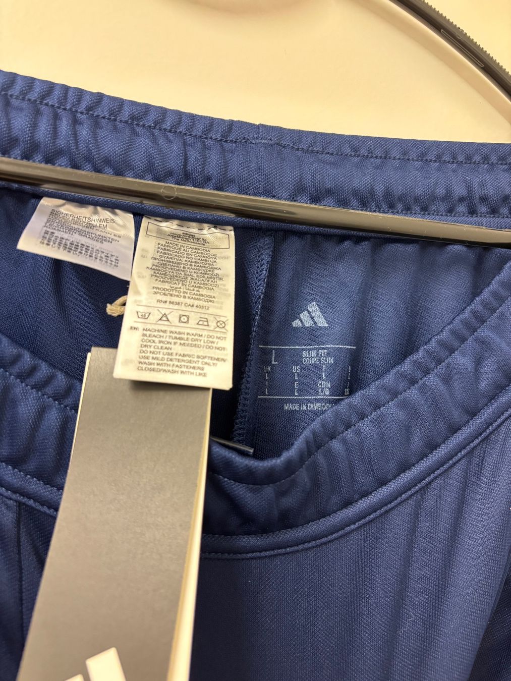 Adidas Hosen: Adidas Trainingshose – Neu und originalverpackt aus Zürich von mc_mike77 2