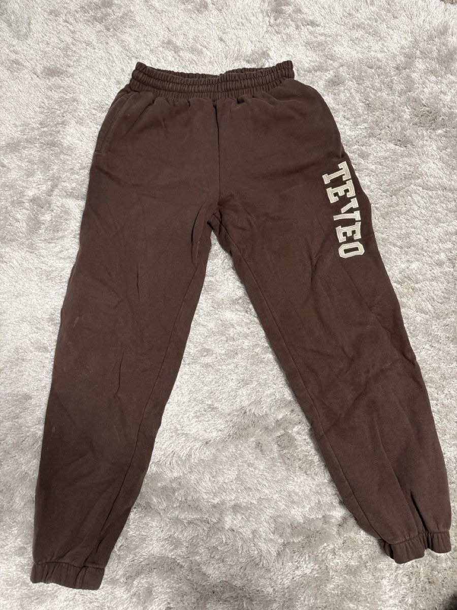Teveo Pantaloni: Teveo Jogginghose Gr. S, braun – Usato da Wetzikon ZH venduto da jessi_ing