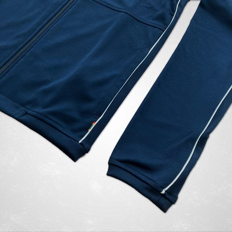 Nike Jacken: Nike  Track Jacket Navy Blue | Vintage Style – Gebraucht aus Zürich von avenlim 1
