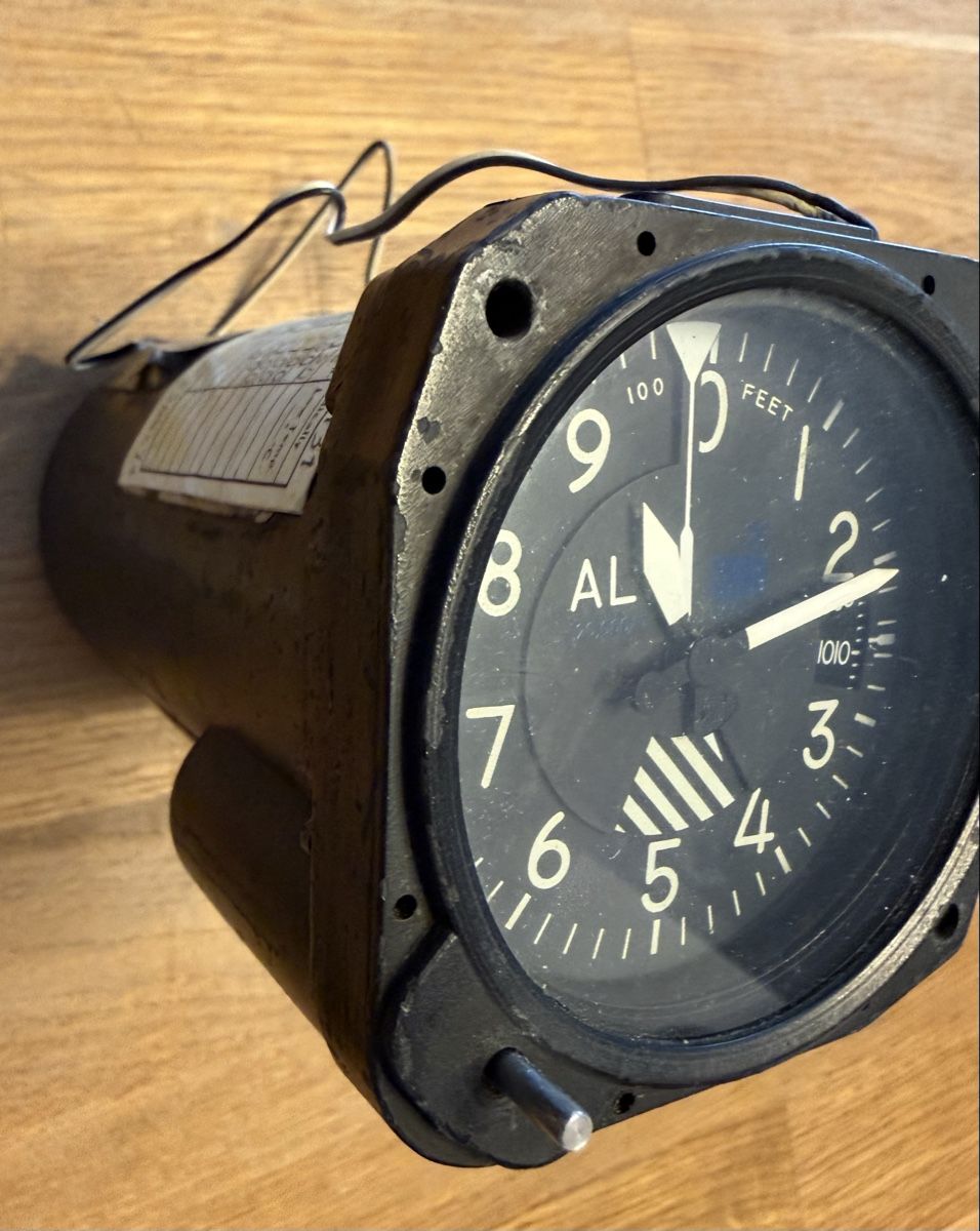 Mesurer: Altimeter Encoder Höhenmesser Flugzeug  – D'occasion à Goldach par Messerguru 1