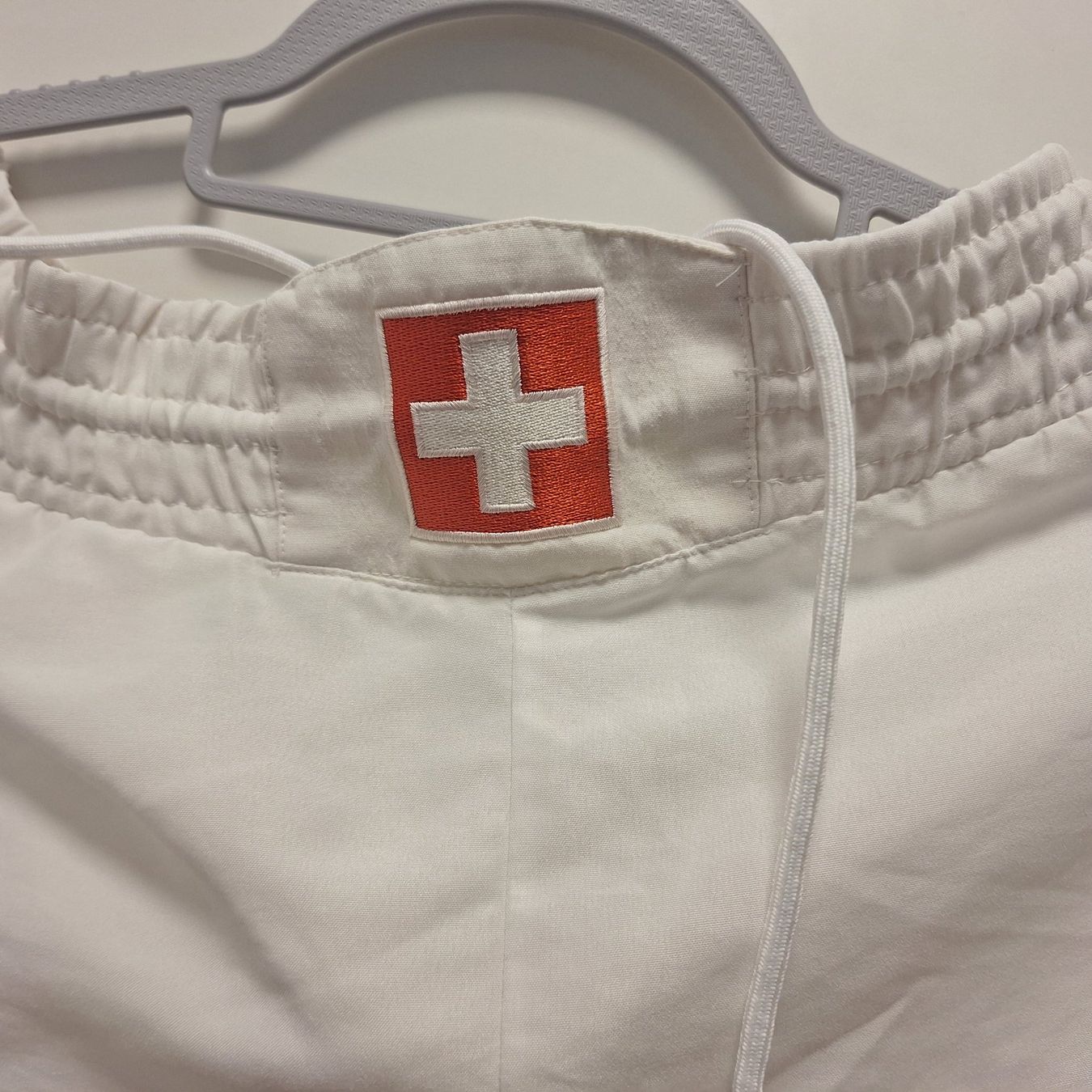 Canottiere & Pantaloni: Puma Suisse Nati shorts – Usato da Bellinzona venduto da LA-ropa-de-Juan 4