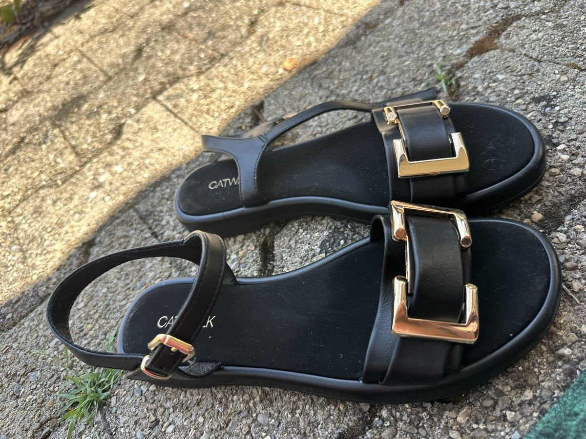 Dosenbach Chaussures femmes: Sandale Catwalk Schwarz  – Neuf (Voir description) à Zufikon par tam_gfx6