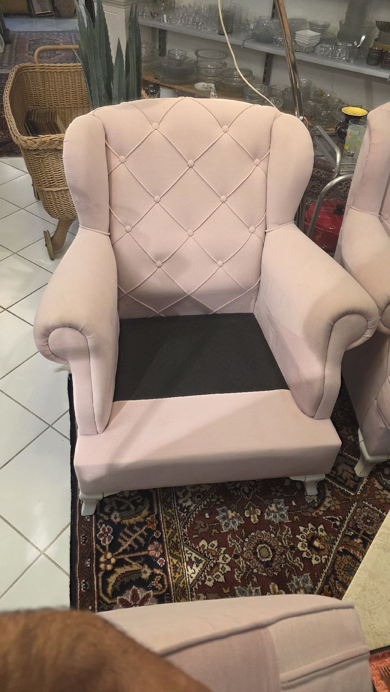 Poltrone: Zwei Ohrensessel rosa  – Usato da Pfäffikon SZ venduto da Brocki-21 3