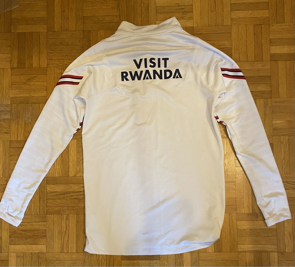 Nike Leibchen & Hosen: PSG Trikot/Tracksuit 2020/2021 – Neu (gemäss Beschreibung) aus St-Sulpice VD von dan_lzz7 3