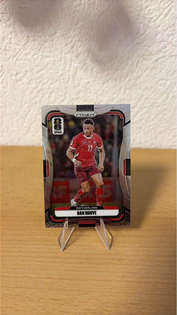 Panini Carte collezionabili: Carte Panini Prizm Dan Ndoye Suisse – Nuovo (secondo la descrizione) da la chaux-de-fonds venduto da swann88