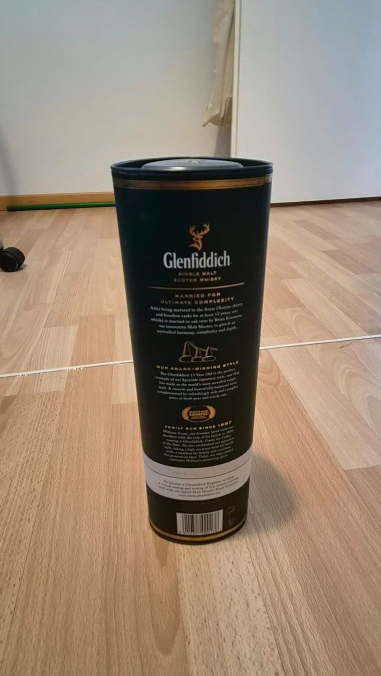 Glenfiddich Bevande alcoliche: 12y Glenfiddich Whisky – Nuovo (secondo la descrizione) da Olten venduto da ver_djh9 1