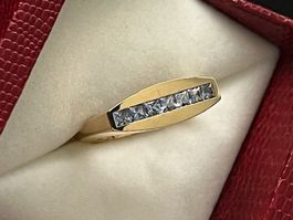Ring gelbgold 750 Rubine + Saphire