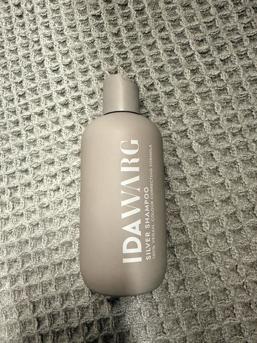 Teintures: Haarprodukte – D'occasion à Nesselnbach par Karotequi 5
