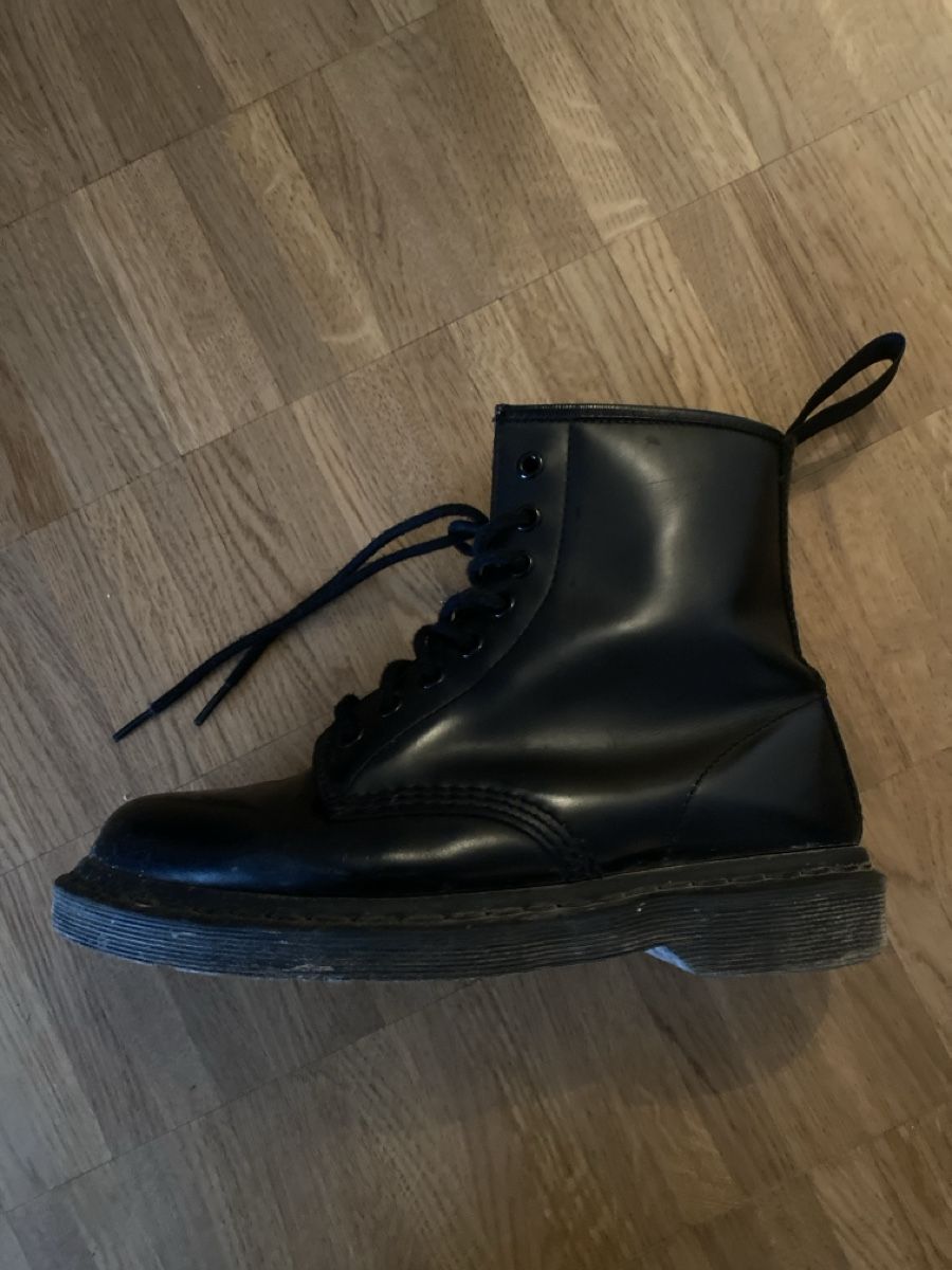 Scarpe da uomo: Dr. Martens 1460 – Usato da Zürich venduto da Majatzki 1