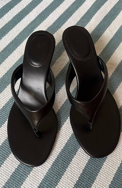 Scarpe da donna: Sandalen, Grösse 39, neu, schwarz – Usato da Erlenbach ZH venduto da anj_pkn8