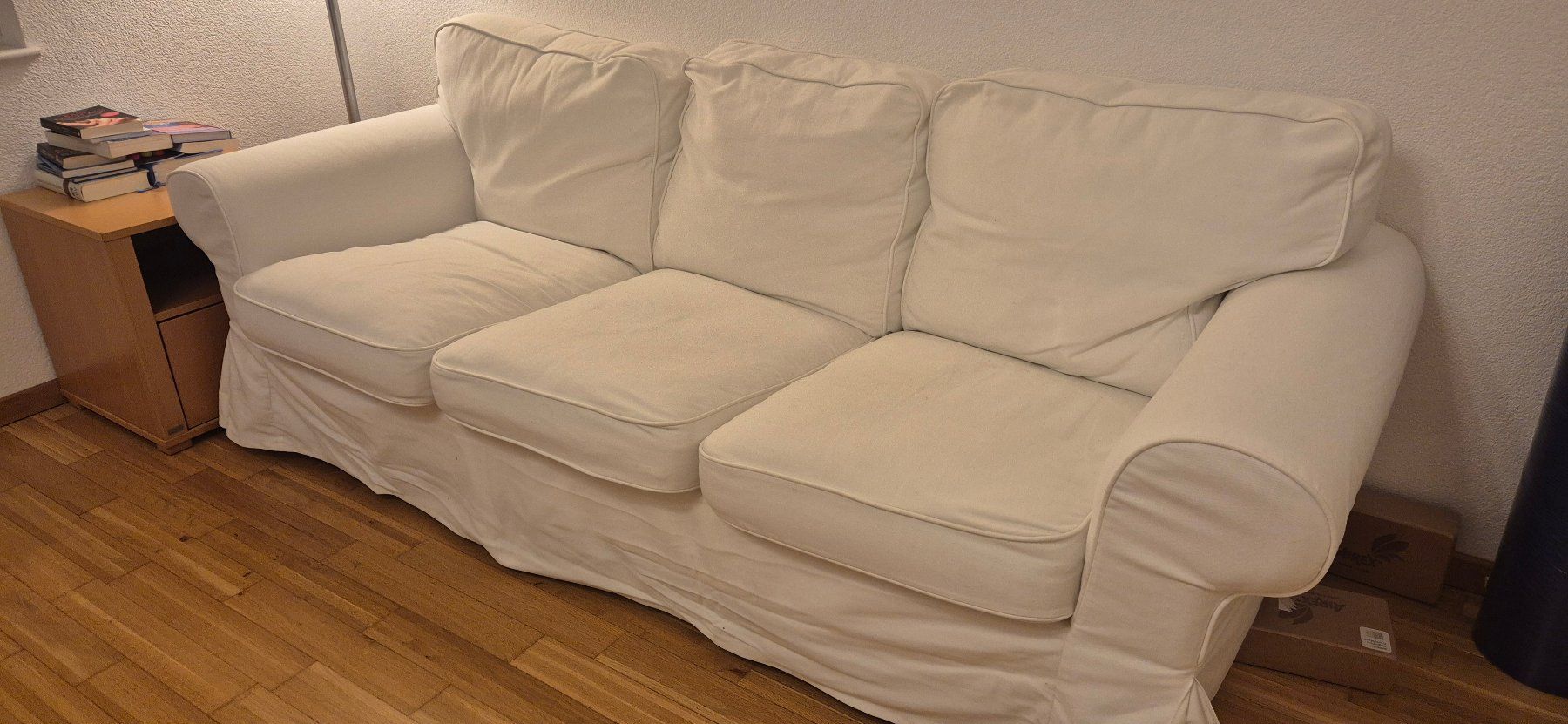 Sofas: Sofa – Gebraucht aus Zuzwil SG von hofmanndamian