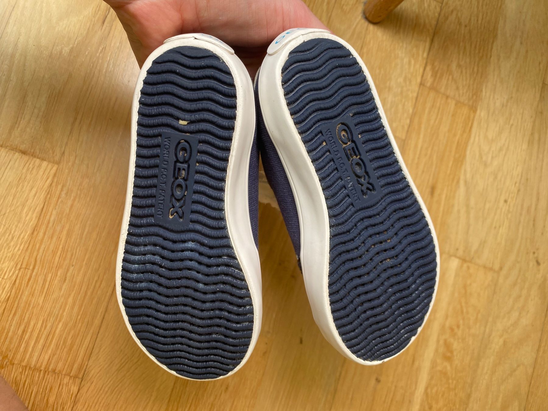 Geox Chaussures filles: Schuhe von Geox, Gr. 26 – D'occasion à Zürich par Mariaov 4