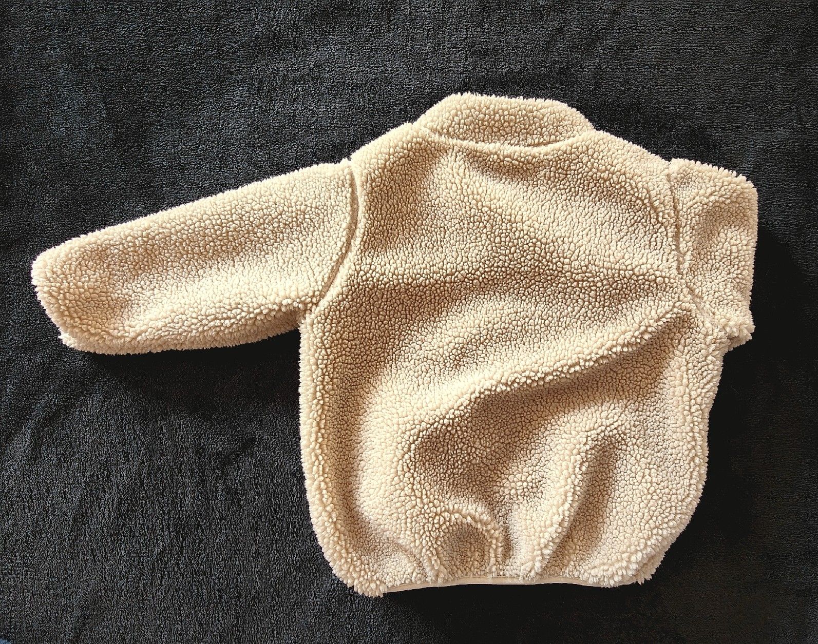 H&M Vestes & Manteaux: 2x Teddyjacken in Grösse 86 – D'occasion à Ulisbach par Re_b3ka 3