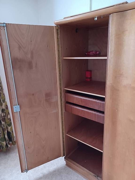 Armadi: Armoire ancienne – Usato da Soyhières venduto da 5jm_5czl 1