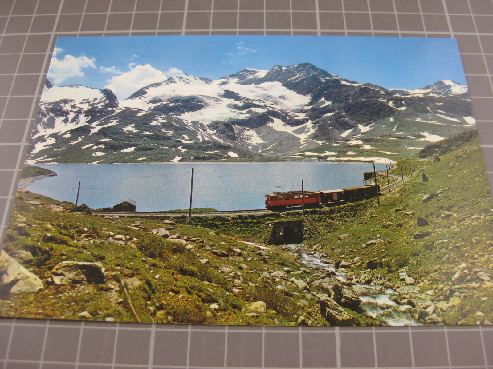 Cartoline postali: Bei Bernina-Hospiz mit Zug – Nuovo (secondo la descrizione) da Malters venduto da Marosko