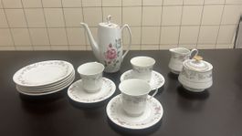 Vintage Porzellan Kaffeeservice mit Rosenmuster (3 Tassen)