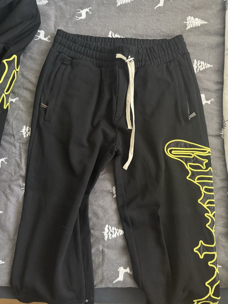 Kleiderpakete: Track suit Set – Gebraucht aus Steinhausen von iru_qy79 1